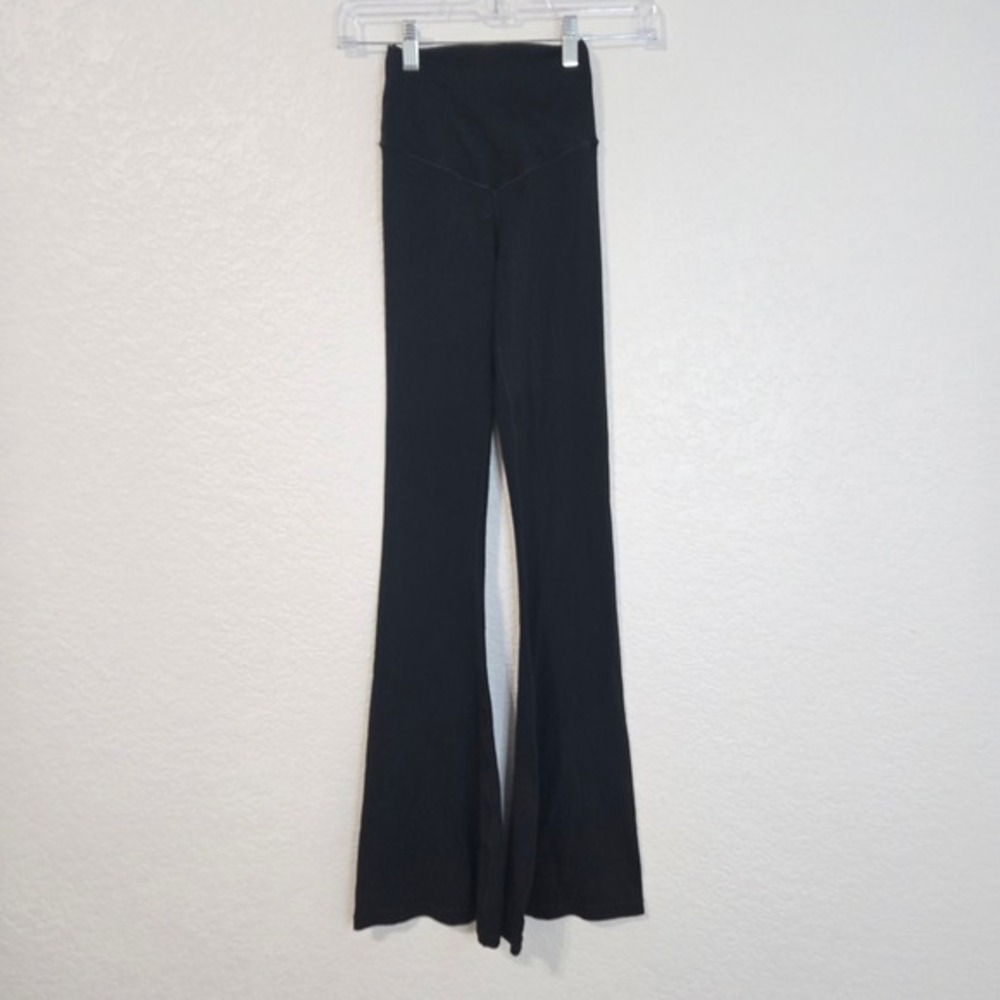 OFFLINE by Aerie Real Me High Rise Crossover Flare‎ Leggings Black XS